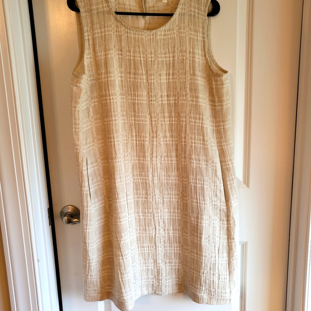 Eileen Fisher pressed Linen Blend Dress with pockets, Size Small